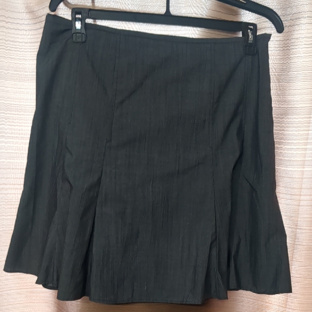 Larry Levine Black Textured A-Line Skirt